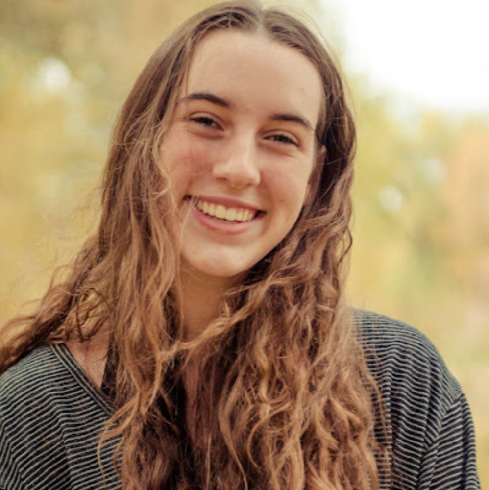 Meet your Posher, Ella